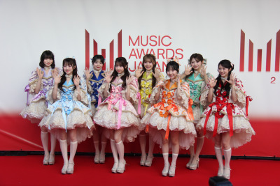「MUSIC AWARDS JAPAN 2026」のレッドカーペットに登場したCUTIE STREET